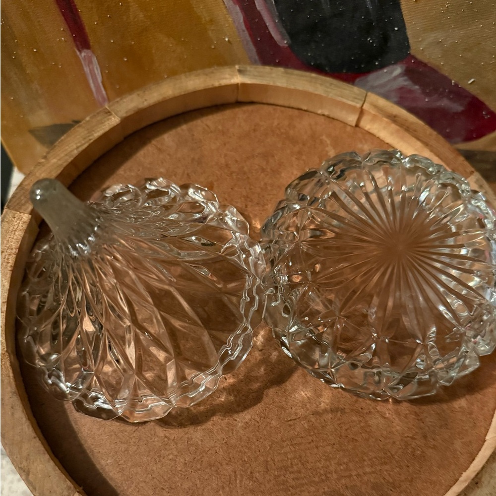 Vintage Elegant Crystal Hersheys kiss candy dish - Picture 4 of 4